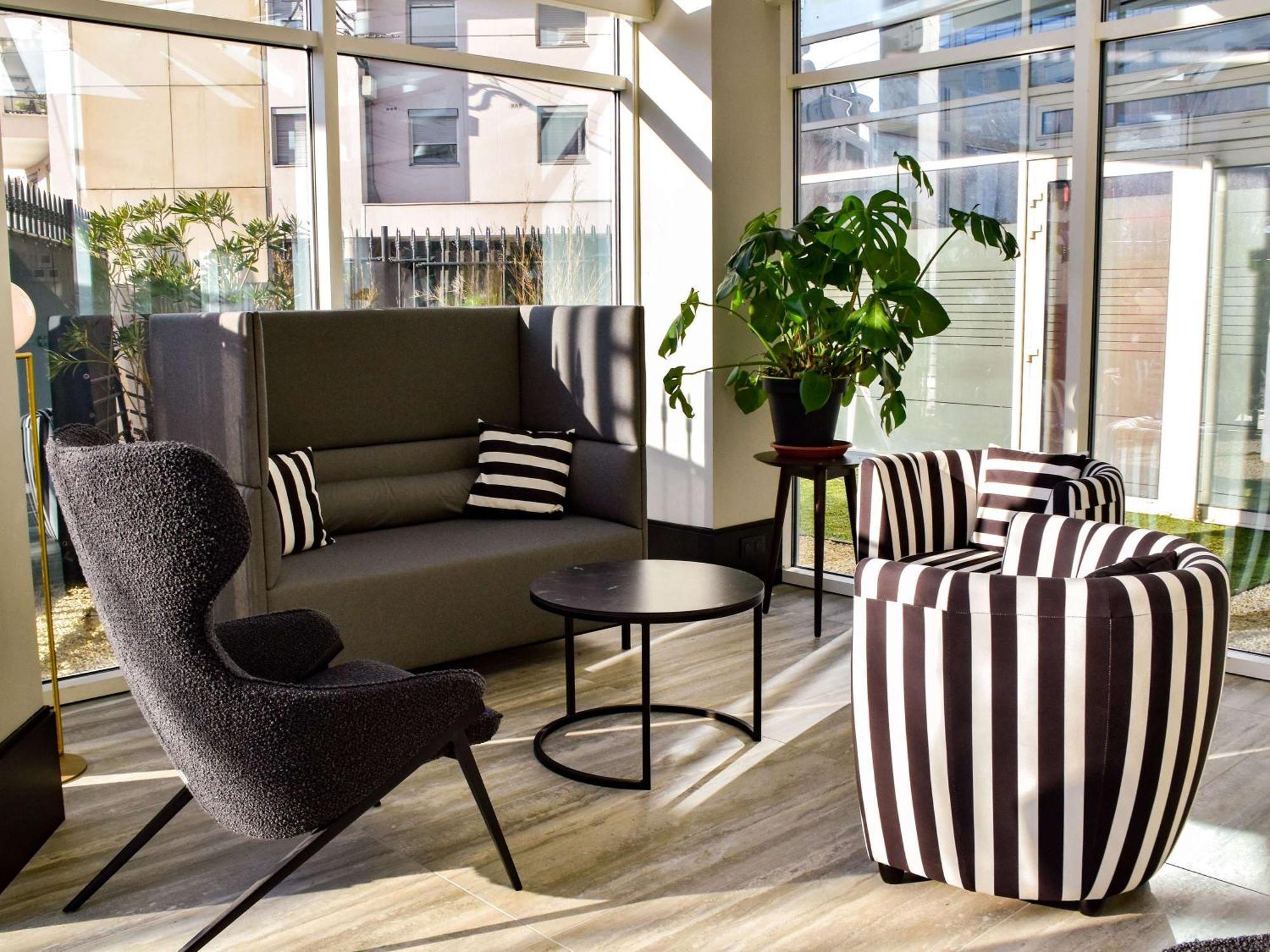 Hotel Mercure Lyon Centre Charpennes Villeurbanne Exteriér fotografie